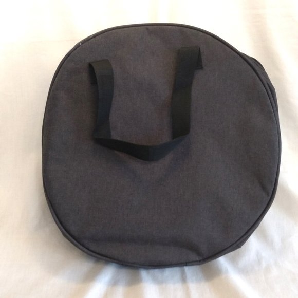 Curmio Grey Embroidery Travel Carry Case/Bag With Some Accessories - Picture 3 of 15